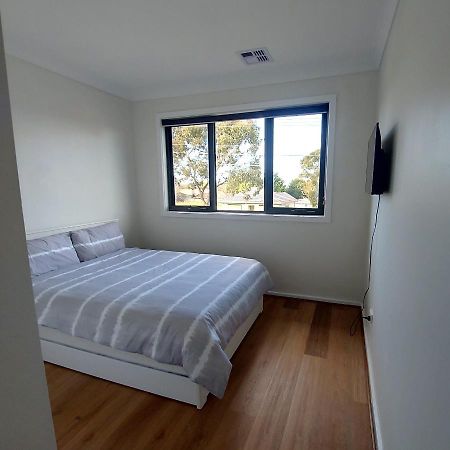 Maruve Guesthouse 12 Min From Melb Airport Melbourne Exteriör bild