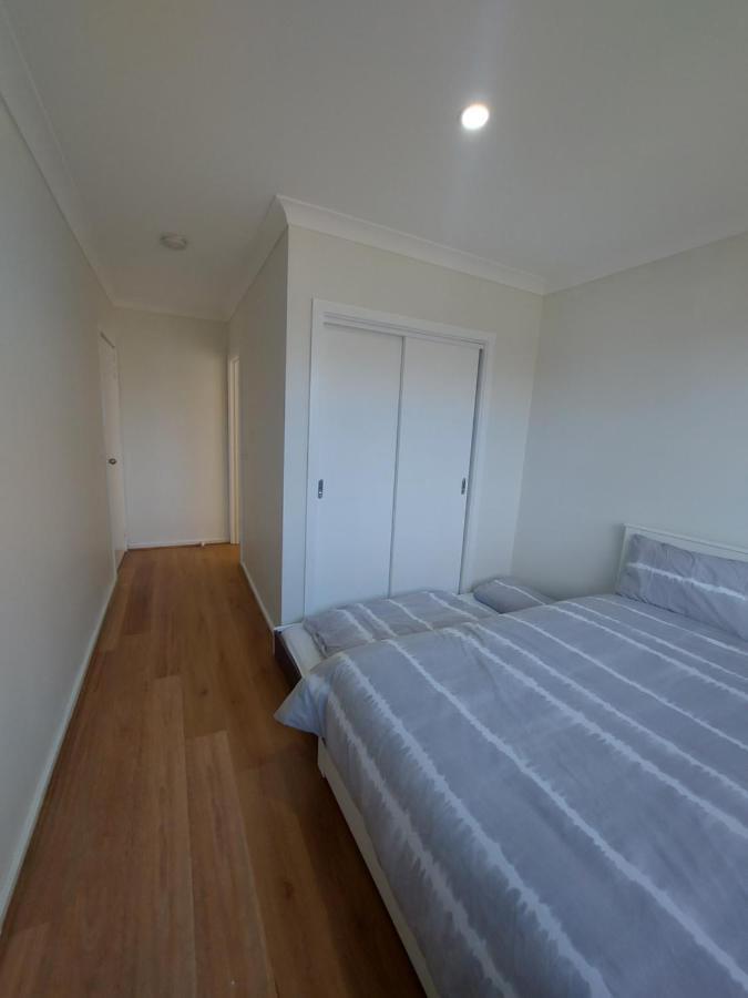 Maruve Guesthouse 12 Min From Melb Airport Melbourne Exteriör bild