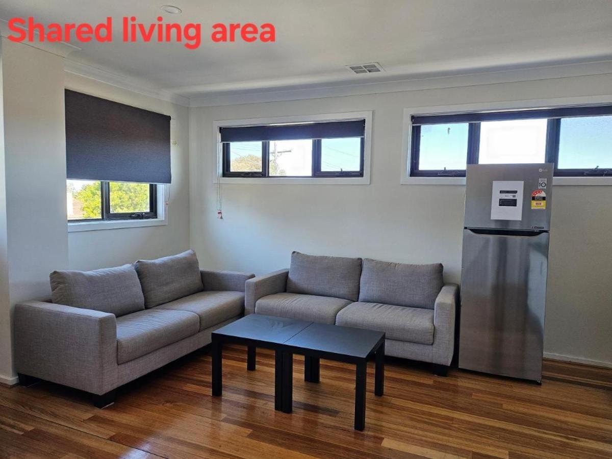 Maruve Guesthouse 12 Min From Melb Airport Melbourne Exteriör bild
